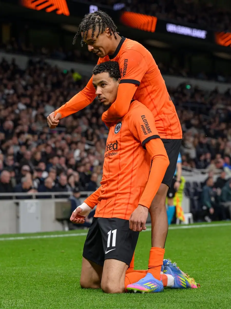 清晨多特蒙德调整名单以备欧联,状态回暖环节打磨,气氛紧张,赛季目标并未改变的简单介绍-mk体育官方网站